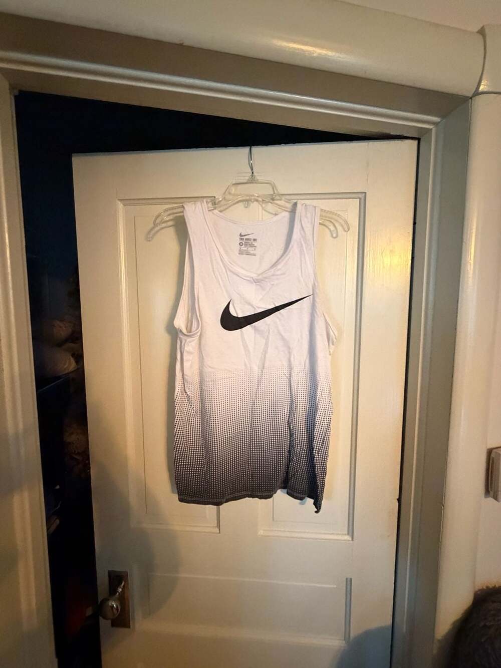 Nike The Nike Tee Tank Top Size M White Black Athletic Cut